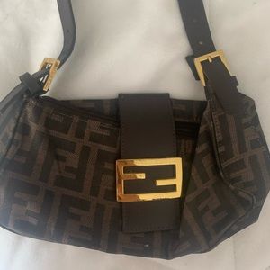 fendi shoulder purse